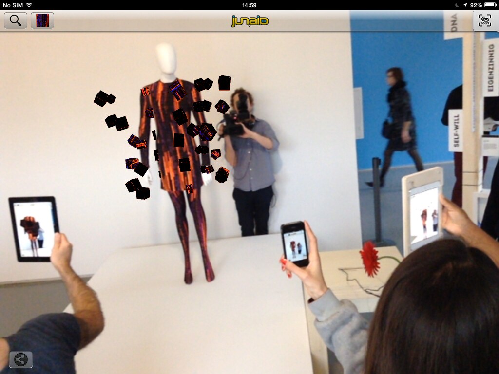 AI-powered fashion styling with augmented reality smart mirror