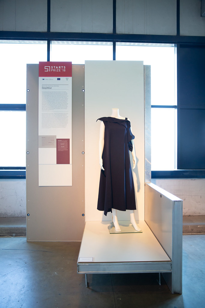 AI-powered fashion outfit styling deep wear technology