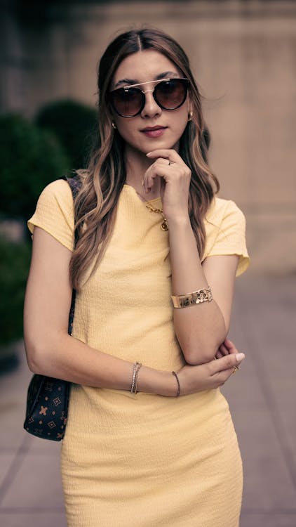 Summer trendy colour blocked outfit styled with AI smart mirror recommendations